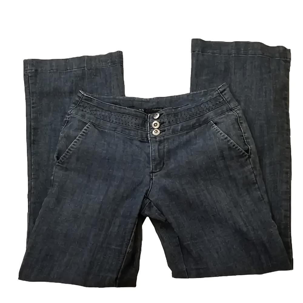 Maurices triple button Size 7/8 Jeans